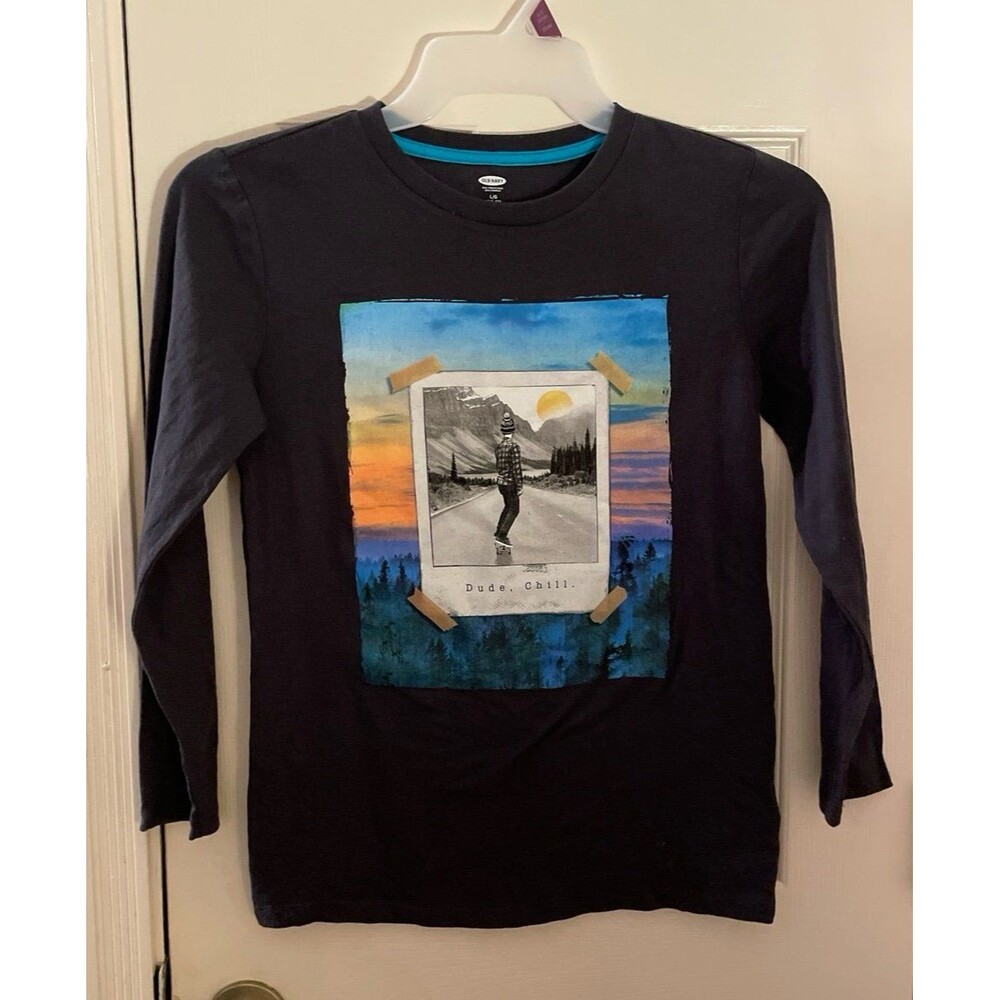 Old Navy Boys Long Sleeve Graphic T-Shirt